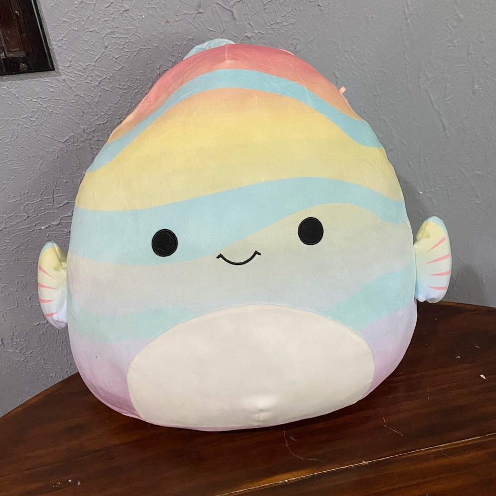 Fish squishmallow